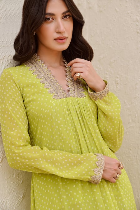 Palak & Mehak_Green Net, Cotton, Rayon Gota Patti V-neck Shikha Bandhani Print Kurta With Pant _at_Aza_Fashions