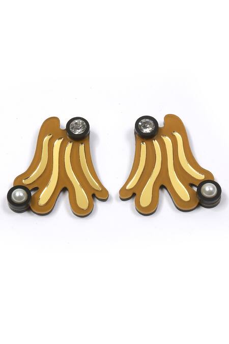 Shop The YV Brand By Yashvi Vanani Brown Pearl And Stone Amoeba Stud Earrings at Aza Fashions Shop_The YV Brand By Yashvi Vanani_Brown Pearl And Stone Amoeba Stud Earrings_at_Aza_Fashions