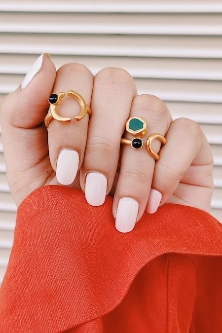 Zariin Studded Ring 