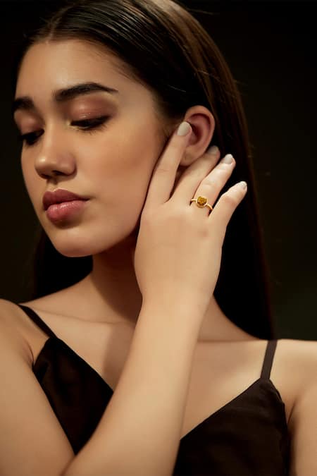 Zariin 22kt Studded Healing Ring 