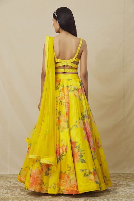 Angad Singh_Yellow Organza Mirrors, Embroidery Sweetheart Floral Bouquet Print Lehenga Set _Online_at_Aza_Fashions