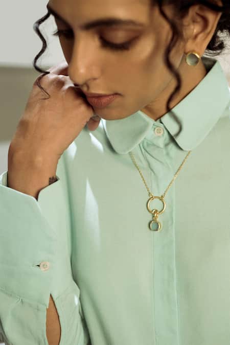 Zariin Gold Plated Studded Pendant Necklace 