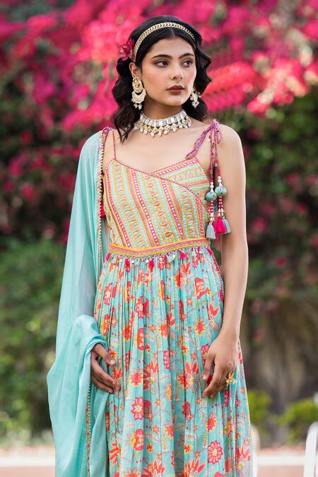 Bairaas_Green Muslin, Chiffon Tassels V-neck Floral Pattern Kurta Pant Set_Online_at_Aza_Fashions