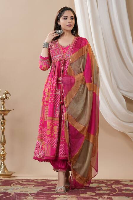 Bairaas Pink Anarkali Muslin Printed Floral V Neck Flower Set With Tie Dye Dupatta at Aza Fashions Bairaas_Pink Anarkali Muslin Printed Floral V Neck Flower Set With Tie Dye Dupatta_at_Aza_Fashions