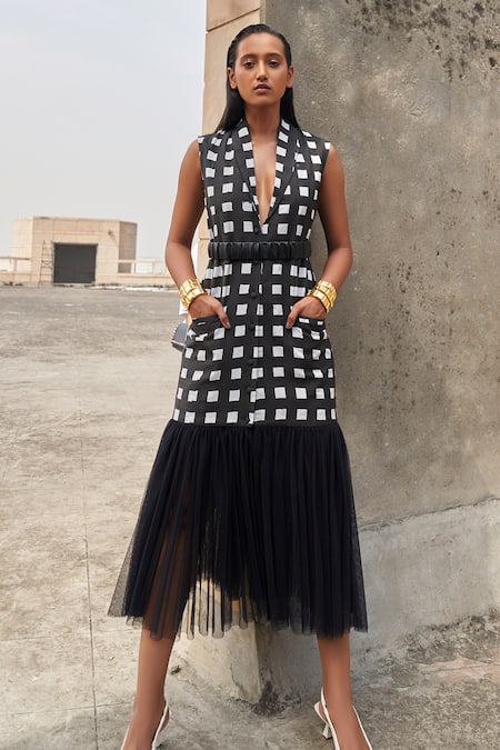 Aapro Black Cotton Fringe V-neck Checkered Block Print Jacket 
