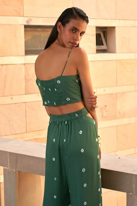 Shop Aapro Green Modal, Satin Embroidery Plunge Neck Flora Bandej Bustier Top And Pant Set at Aza Fashions Shop_Aapro_Green Modal, Satin Embroidery Plunge Neck Flora Bandej Bustier Top And Pant Set _at_Aza_Fashions