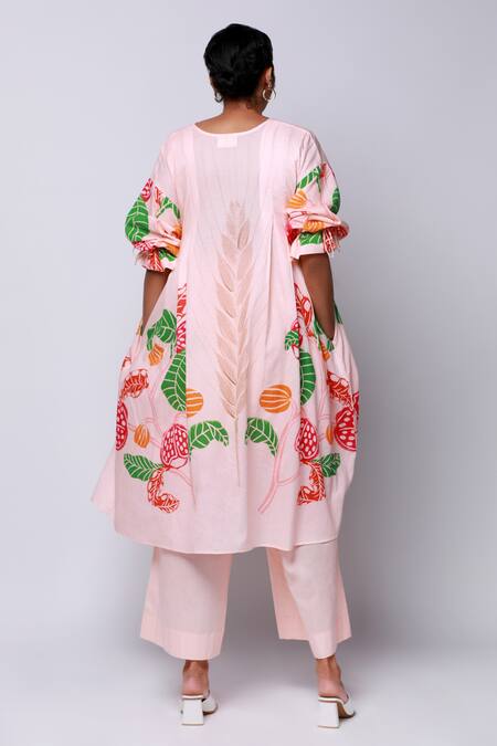 Shop_Ekastories_Peach 100% Mul Cotton Print Botanical Notched Neck Emmer Wheat Tunic With Pant _at_Aza_Fashions
