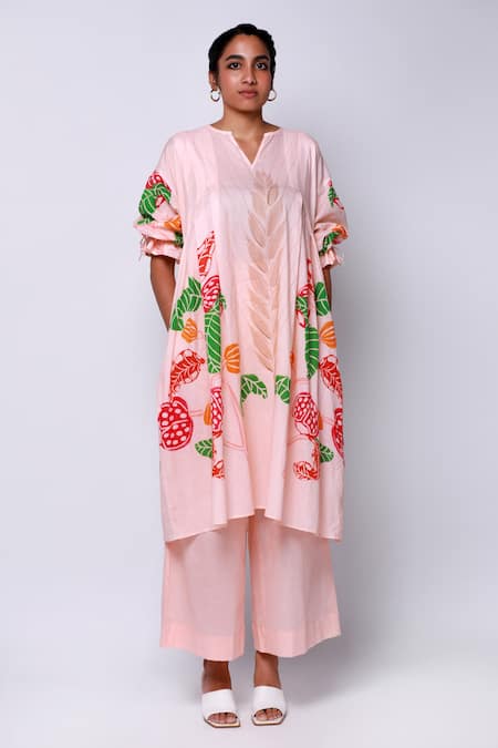 Ekastories_Peach 100% Mul Cotton Print Botanical Notched Neck Emmer Wheat Tunic With Pant _Online_at_Aza_Fashions