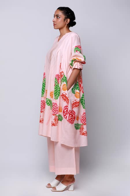 Buy_Ekastories_Peach 100% Mul Cotton Print Botanical Notched Neck Emmer Wheat Tunic With Pant _Online_at_Aza_Fashions