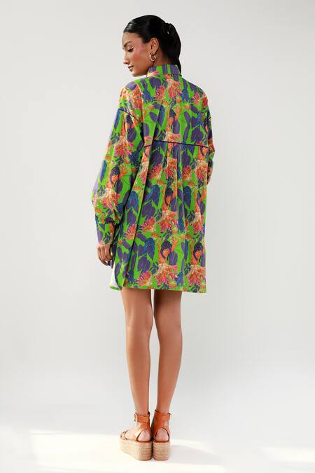 Shop Ekastories Green Cotton Collared Panther Print Shirt With Shorts at Aza Fashions Shop_Ekastories_Green Cotton Collared Panther Print Shirt With Shorts_at_Aza_Fashions