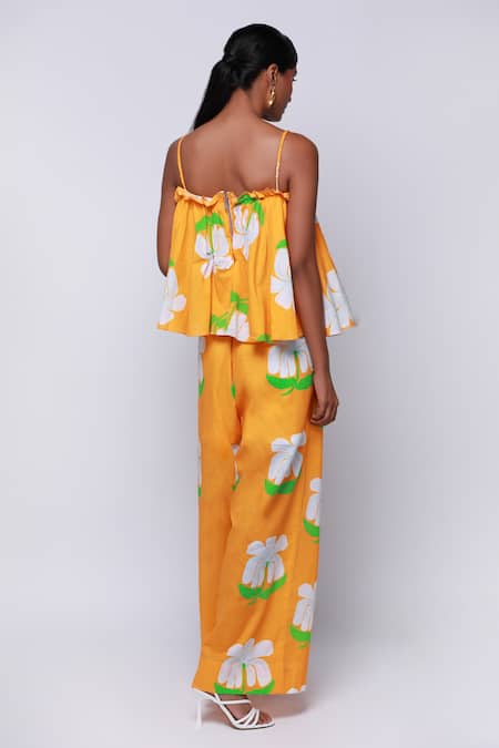 Shop Ekastories Yellow Cotton Sweetheart Neck Floral Bloom Print Top And Pant Set at Aza Fashions Shop_Ekastories_Yellow Cotton Sweetheart Neck Floral Bloom Print Top And Pant Set_at_Aza_Fashions