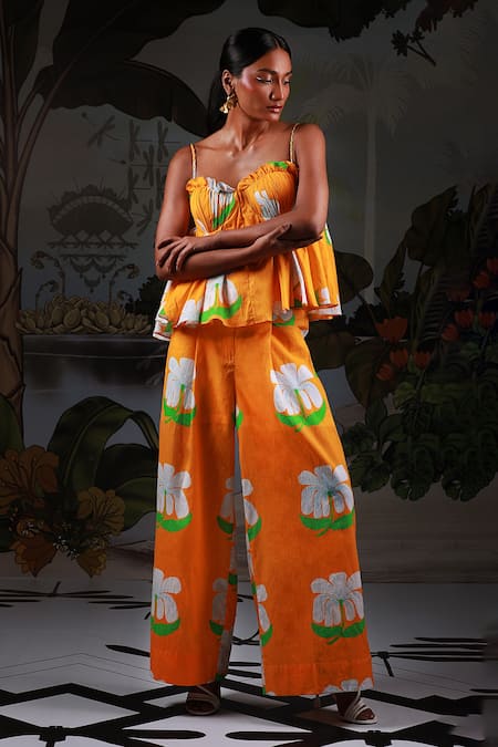 Shop Ekastories Yellow Cotton Sweetheart Neck Floral Bloom Print Top And Pant Set Online at Aza Fashions Shop_Ekastories_Yellow Cotton Sweetheart Neck Floral Bloom Print Top And Pant Set_Online_at_Aza_Fashions