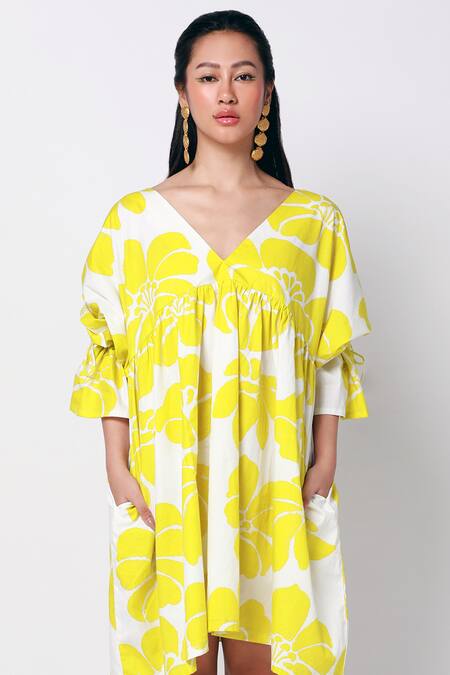 Buy_Ekastories_Green Cotton V-neck Sonder Floral Print Dress_Online_at_Aza_Fashions
