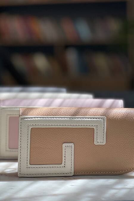 Buy_Adisee_Beige Leather Colorblock Sunglass Case _Online_at_Aza_Fashions