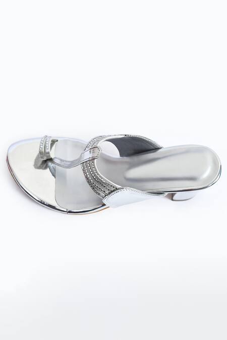 Irasoles_Silver Faux Diamonds Embellished Meraya Kolhapuri Block Heels_Online_at_Aza_Fashions