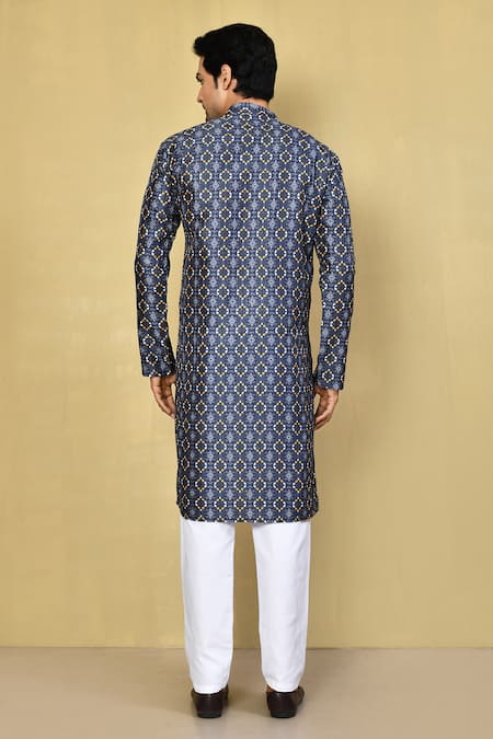 Arihant Rai Sinha Ikat Print Kurta Set 