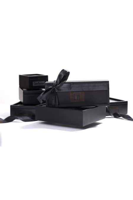 Buy Cosa Nostraa Silver Imperial Stag Carved Buttons - Set Of 5 Online at Aza Fashions Buy_Cosa Nostraa_Silver Imperial Stag Carved Buttons - Set Of 5 _Online_at_Aza_Fashions