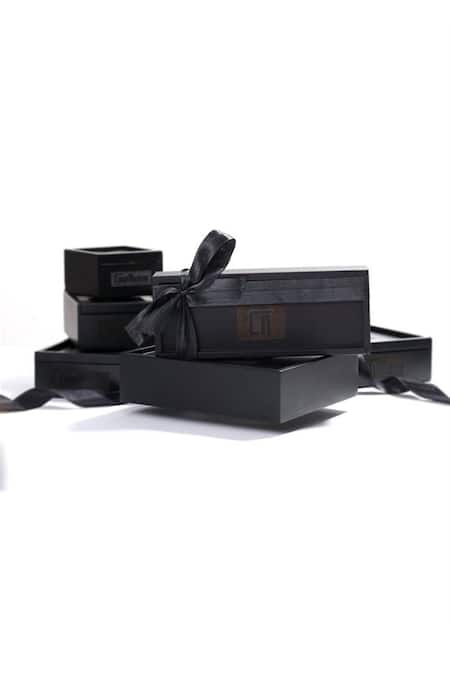 Buy Cosa Nostraa Silver Power Gun Brass Buttons - Set Of 5 Online at Aza Fashions Buy_Cosa Nostraa_Silver Power Gun Brass Buttons - Set Of 5 _Online_at_Aza_Fashions