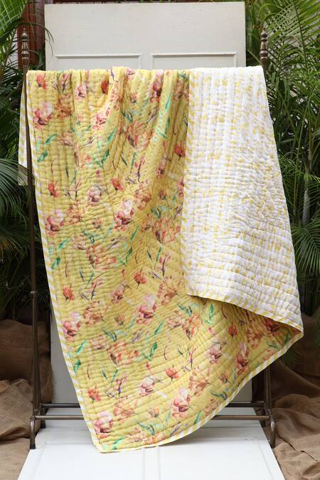 vVyom By Shuchita Yellow Shell Top 30% Silk 70% Soundarya Turmeric Glow Reversible Quilt 