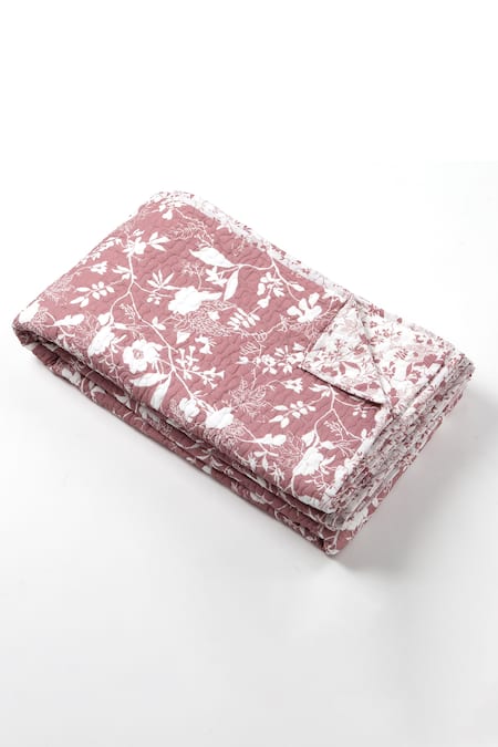 Buy_Vvyom By Shuchita_Pink Shell And Filler 100% Cotton Bahaarbloom Lotus Reversible Bedcover Set_Online_at_Aza_Fashions