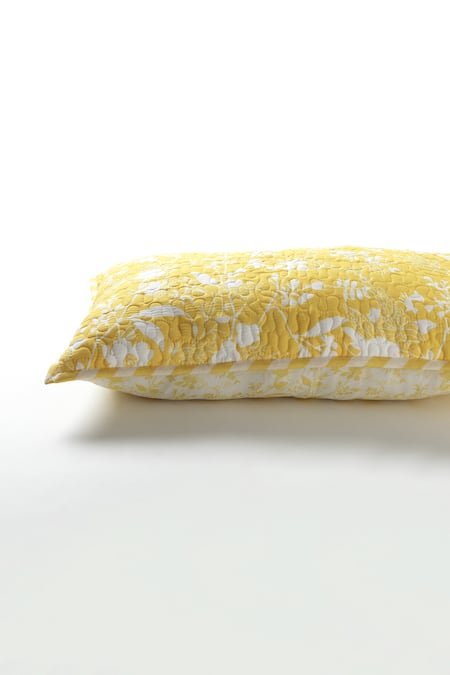 Vvyom By Shuchita_Yellow Shell And Filler 100% Cotton Bahaarbloom Marigold Reversible Bedcover Set_Online_at_Aza_Fashions