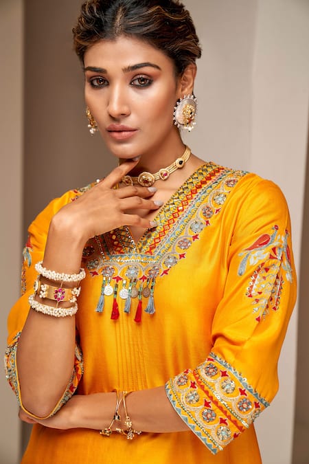 Aditi Somani Yellow Cotton, Silk Sequins, Beads, Embroidery V-neck Kurta And Pant Set Online at Aza Fashions Aditi Somani_Yellow Cotton, Silk Sequins, Beads, Embroidery V-neck Kurta And Pant Set _Online_at_Aza_Fashions