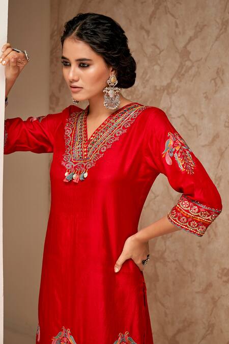 Aditi Somani Red Cotton, Silk Sequins, Beads, Zari, Embroidery Aari Hand Kurta And Pant Set Online at Aza Fashions Aditi Somani_Red Cotton, Silk Sequins, Beads, Zari, Embroidery Aari Hand Kurta And Pant Set _Online_at_Aza_Fashions