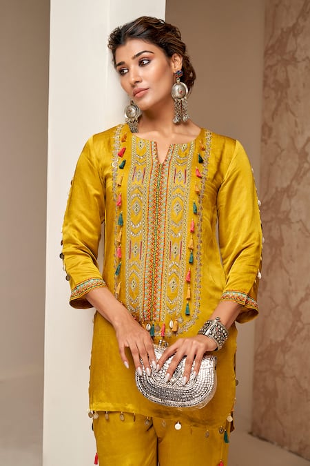 Shop Aditi Somani Yellow Cotton, Linen Tassels, Beads Split Zari Embroidered Kurta And Pant Set at Aza Fashions Shop_Aditi Somani_Yellow Cotton, Linen Tassels, Beads Split Zari Embroidered Kurta And Pant Set _at_Aza_Fashions