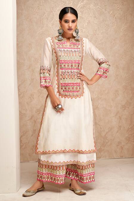 Aditi Somani_White Chanderi, Cotton Embroidery Round Neck Kurta Pant Set _Online_at_Aza_Fashions