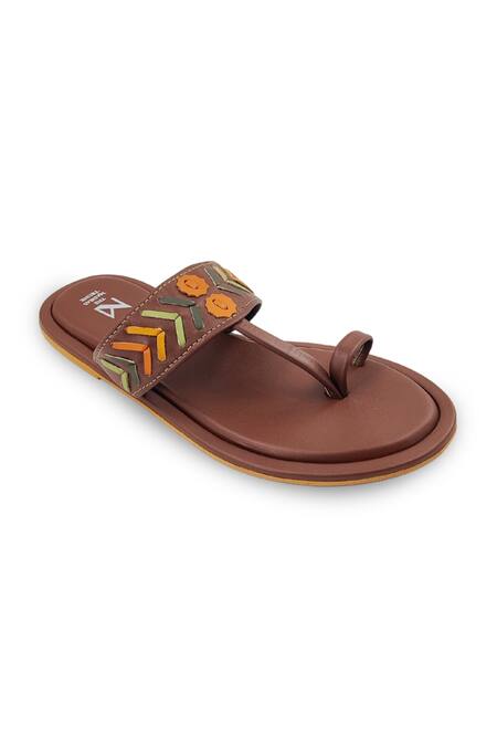 Buy_The Madras Trunk_Brown Leather Kolhapuri Flats _Online_at_Aza_Fashions