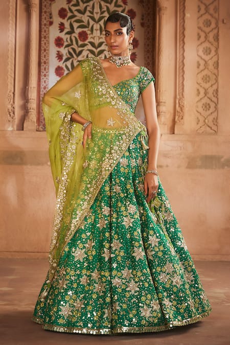 Prevasu - Green Lehenga And Blouse Pure Floral Pattern Embellished Bridal  Set For Women