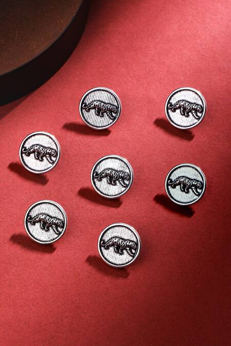 Cosa Nostraa Silver Cut Work Calm Cheetah Carved Buttons - Set Of 7