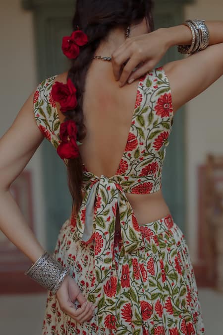 Baaro Masi_Red Chanderi, Muslin Embroidery, Zari V-neck Printed Lehenga Set _at_Aza_Fashions