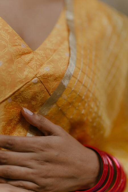 Buy_Baaro Masi_Yellow Brocade, Organza, Cotton Zari V-neck Floral Jaal Pattern Kurta Set _Online_at_Aza_Fashions