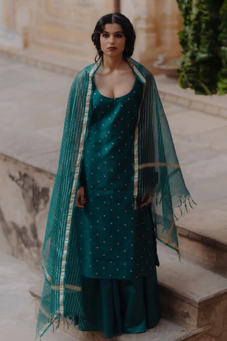 BAARO MASI Brocade Vintage Pattern Kurta Skirt Set 