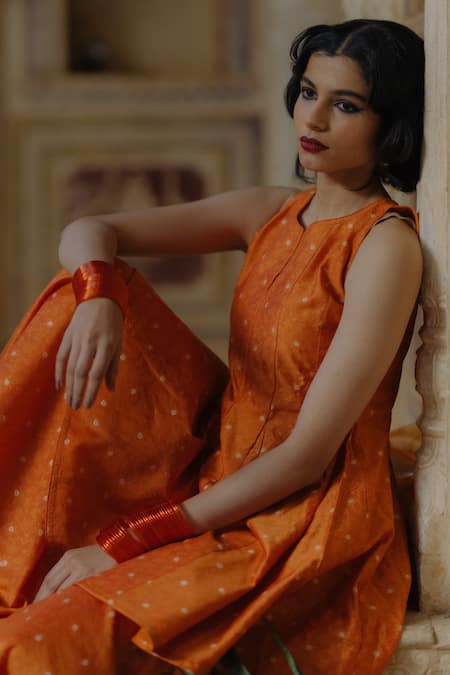 Buy Baaro Masi Orange Cotton, Organza, Brocade Zari, Tassels Woven Peplum Kurta Sharara Set Online at Aza Fashions Buy_Baaro Masi_Orange Cotton, Organza, Brocade Zari, Tassels Woven Peplum Kurta Sharara Set _Online_at_Aza_Fashions
