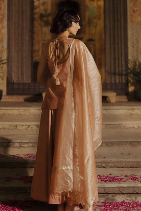 Baaro Masi Floral Jaal Pattern Kurta Set 