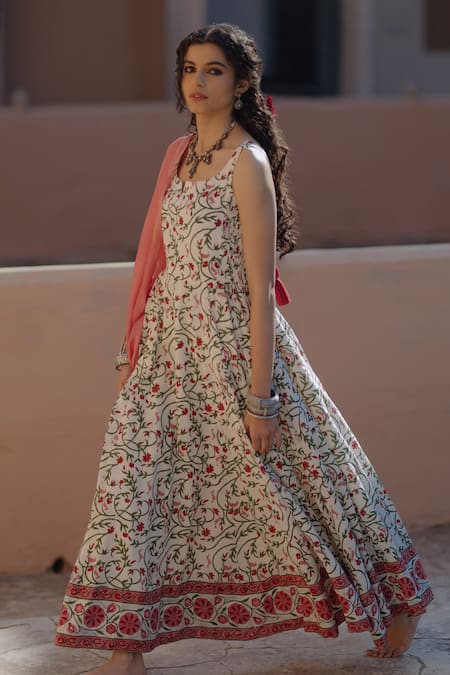 Buy_Baaro Masi_White Muslin, Chanderi, Cotton Tassels Round Neck Floral Jaal Print Anarkali Set _Online_at_Aza_Fashions