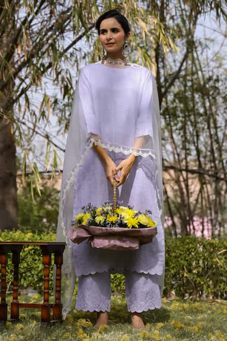 Charu Makkar_Blue Linen Embroidery Round Neck Straight Fit Kurta Set _Online_at_Aza_Fashions