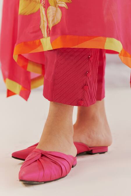 Buy 172 Threads Fuchsia Crepe Printed Floral V Neck Kaftan And Pant Set Online at Aza Fashions Buy_172 Threads_Fuchsia Crepe Printed Floral V Neck Kaftan And Pant Set_Online_at_Aza_Fashions