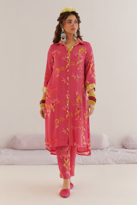 172 THREADS Floral Kurta & Pant Set 