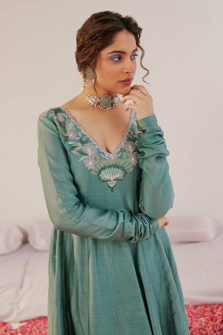 172 Threads_Blue Chanderi Embroidered Floral V Neck Anarkali Set_Online_at_Aza_Fashions