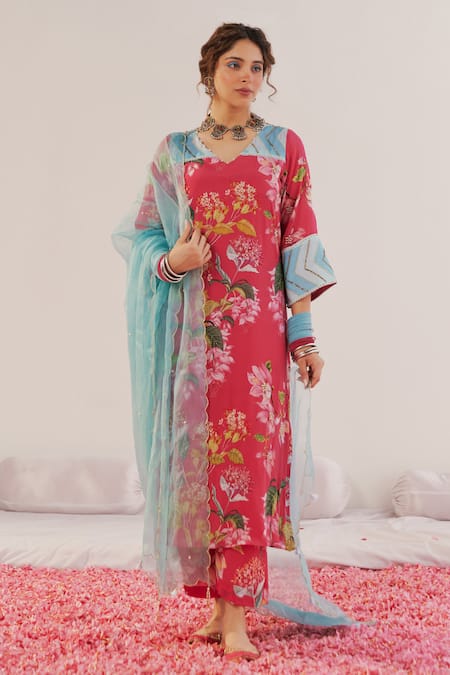 172 THREADS Beads & Sequins Embroidered Kurta Set 