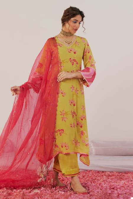 172 THREADS V Neck Floral Print Kurta Pant Set 