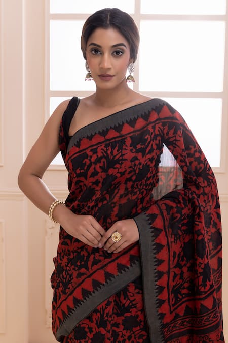 Buy_Geroo Jaipur_Red Chanderi Embroidery Floral Print Saree With Unstitched Blouse Piece_Online_at_Aza_Fashions