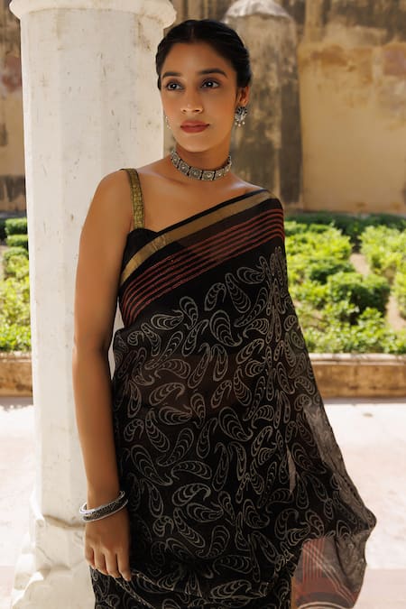 Shop Geroo Jaipur Black Kota Doria Paisley Hand Block Print Saree With Unstitched Blouse Piece Online at Aza Fashions Shop_Geroo Jaipur_Black Kota Doria Paisley Hand Block Print Saree With Unstitched Blouse Piece _Online_at_Aza_Fashions