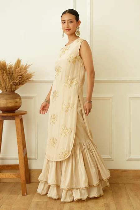 Shop Nikasha Off White Viscose, Kota Doria, Handloom Cotton Blossom Print Kurta Sharara Set at Aza Fashions Shop_Nikasha_Off White Viscose, Kota Doria, Handloom Cotton Blossom Print Kurta Sharara Set _at_Aza_Fashions