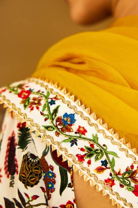 Shop Nikasha Ivory Viscose, , Organza, Net Sequins Kohinoor Jaal Print Lehenga Set Online at Aza Fashions Shop_Nikasha_Ivory Viscose, , Organza, Net Sequins Kohinoor Jaal Print Lehenga Set _Online_at_Aza_Fashions