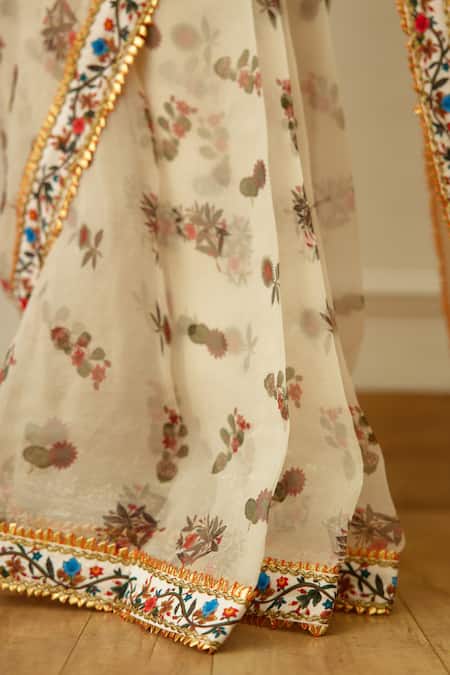 Nikasha Ivory Silk Organza, Viscose Embroidery Kohinoor Butti Print Saree With Blouse at Aza Fashions Nikasha_Ivory Silk Organza, Viscose Embroidery Kohinoor Butti Print Saree With Blouse _at_Aza_Fashions