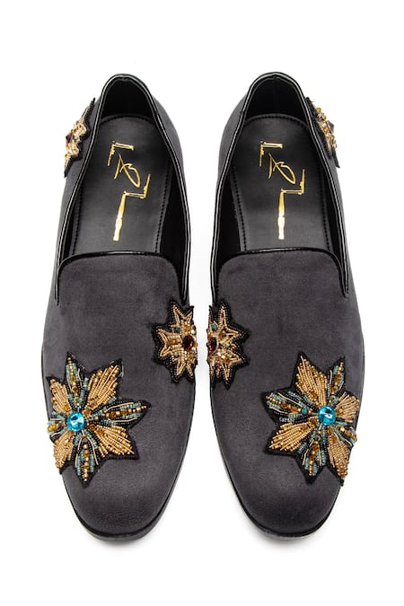 Shop Nidhi Bhandari Gray Beaded Floral Embroidered Moccasins at Aza Fashions Shop_Nidhi Bhandari_Gray Beaded Floral Embroidered Moccasins _at_Aza_Fashions